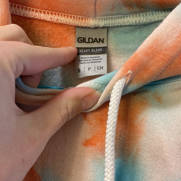 Tye dye orange and blue heavy blend Gildan Sweatshirt size small - Picture 2 of 2